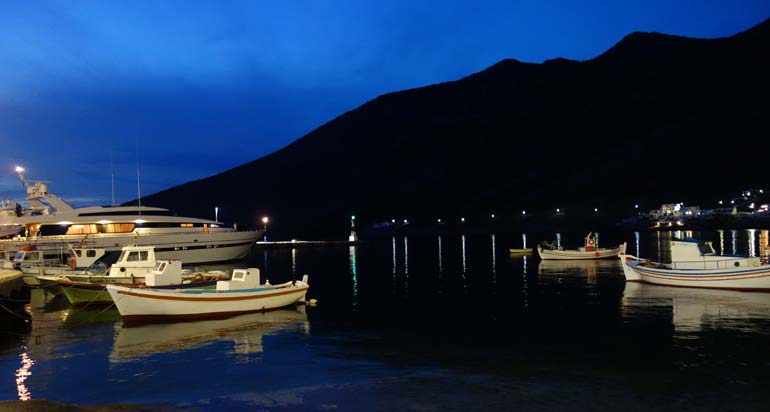 Night photography in Kamares of Sifnos